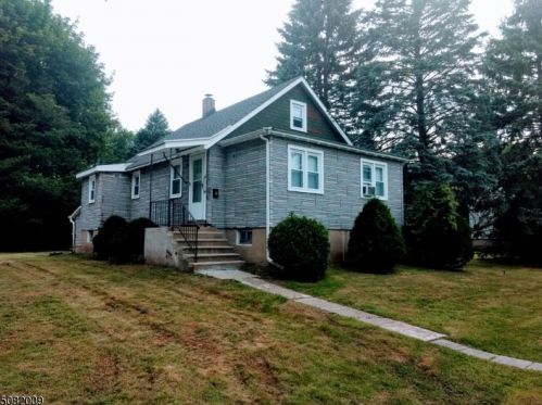 9 Augusta St, Parsippany, NJ 07834-1604