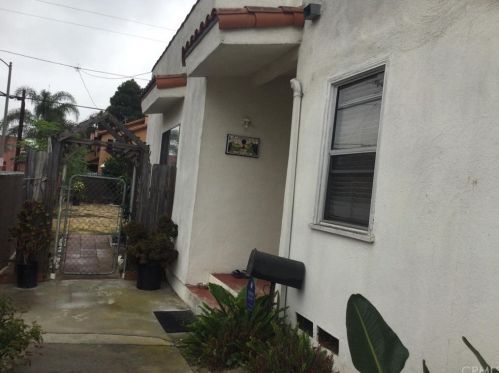 1442 25th St, Long Beach, CA 90810-3301