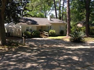 105 Shell Road Pl, Mobile AL  36607-3418 exterior