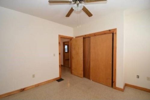 12 Quincy St, Nashua NH  03060-3417 exterior