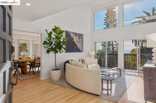 780 Glendome Cir, Oakland CA 94602-1413 exterior