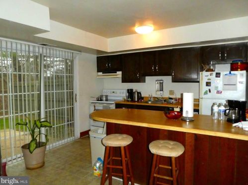 51 Village Dr, Dover, DE 19904-6533
