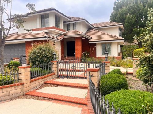 811 Barcelona Pl, Walnut CA  91789-4348 exterior