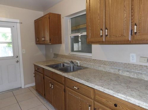 1650 Waycross Cir, Deltona, FL 32725-7665