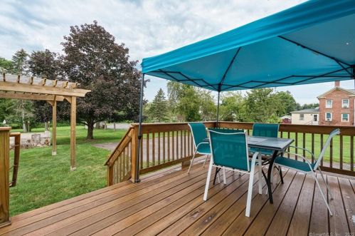 433 Newfield St, Middletown CT 06457-1830 exterior