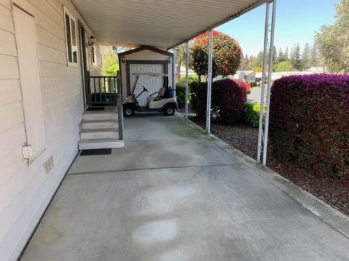 180 Overbrook Dr, Folsom CA  95630-1657 exterior