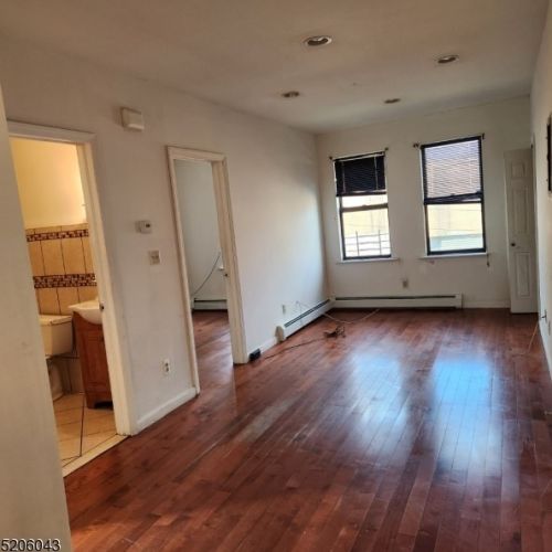 294 Governor St, Paterson NJ  07501-1350 exterior