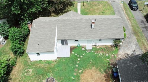 49 Elmsford Rd, Bridgeport, CT 06606-1010