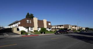 9591 Graham St, Cypress CA  90630-3872 exterior