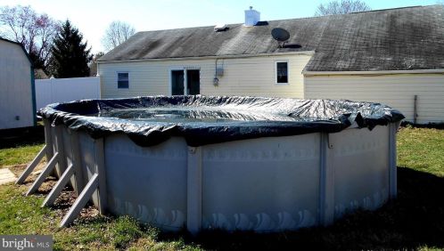 200 Cardiff Rd, Fairless Hills PA  19030-1302 exterior