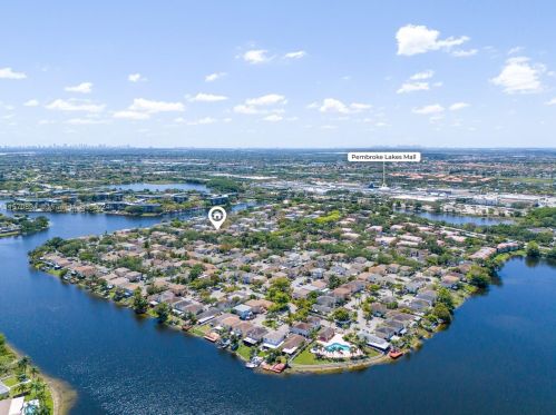 11728 12th St, Hollywood FL  33026-3841 exterior