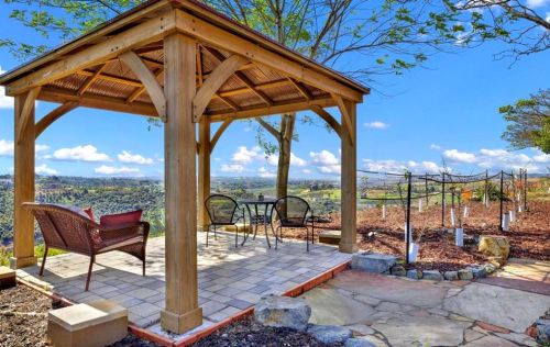 30419 Canyon Estates Rd, Vista CA  92084-1043 exterior