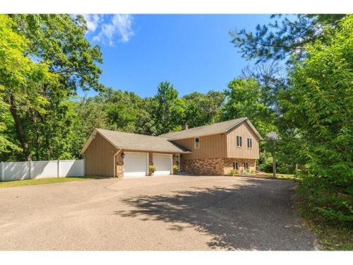 8215 Viking Blvd, Columbus, MN 55092