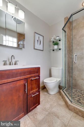 6614 Huntsman Blvd, Springfield VA 22152-2621 exterior