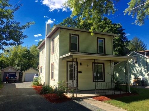 142 Washington St, Bath, NY 14810-1319