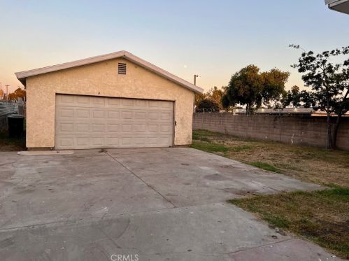 1341 Belle St, San Bernardino, CA 92404-5212