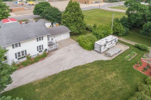 104 Madison St, Jefferson, IA 50129-2127