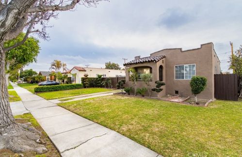 11131 Pine Ave, Lynwood, CA 90262-2930
