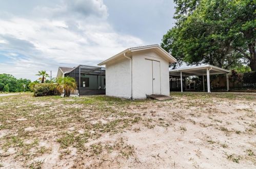 21637 Southwood Dr, Lutz FL  33549-4127 exterior