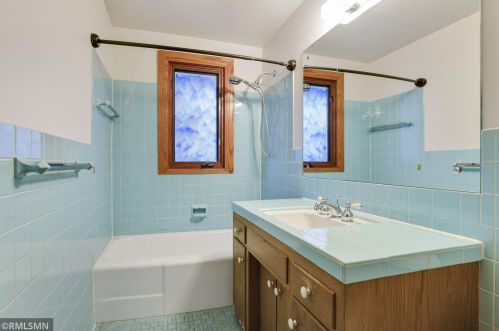 5333 Nicollet Ave, Minneapolis MN 55419-2621 exterior