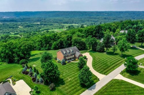 5075 Eaglesview Ct, Cincinnati, OH 45244-1379