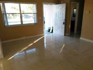 5728 37th St, Hollywood FL  33023-6114 exterior