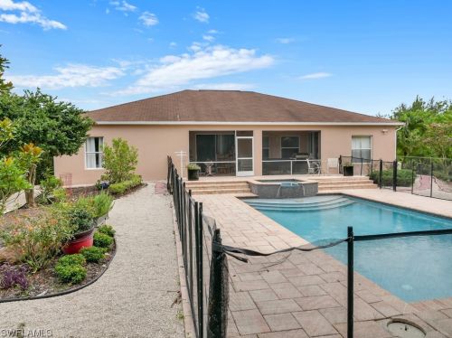 3265 52 Ave, Naples FL  34120-1797 exterior