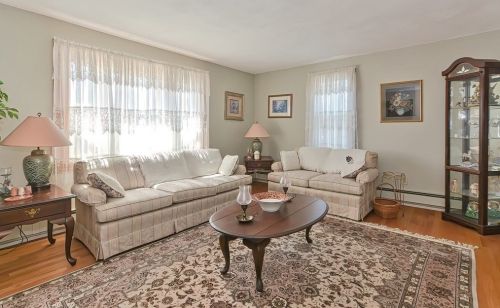 111 Gainsville Rd, Dedham, MA 02026-5213