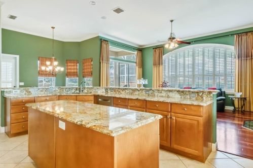 4916 Keeneland Cir, Orlando FL  32819-3141 exterior