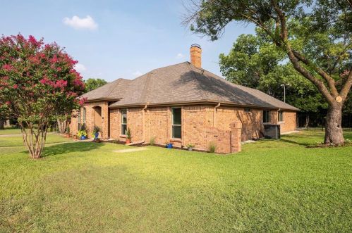 1802 Chestnut Hill Ln, Richardson, TX 75082-4812