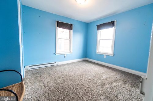 350 Maple Ave, Hanover PA  17331-5124 exterior