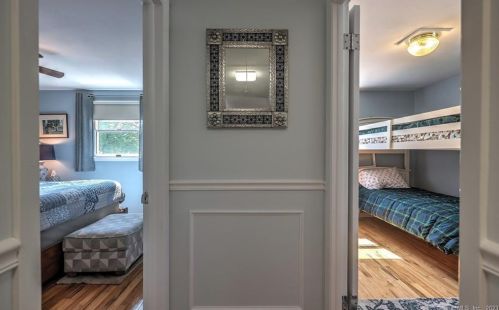 51 Westwood Rd, Milford CT  06461-2752 exterior