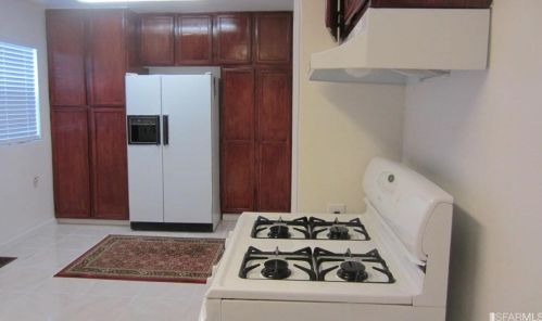 669 Catron Dr, Oakland CA 94603-3655 exterior