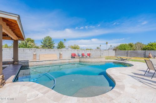 5752 Monte Cristo Ave, Glendale AZ 85306-2230 exterior