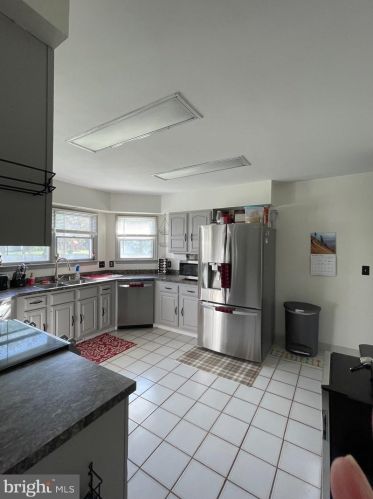 102 Springfield Way, Dover DE  19904-9114 exterior