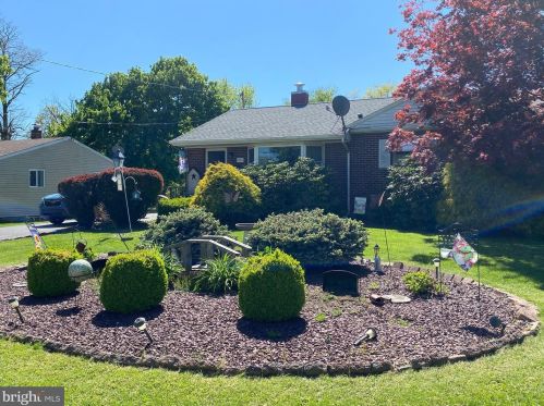 1168 Main St, Shoemakersville, PA 19555-1728
