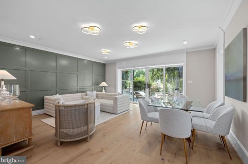 1601 38th St, Washington DC  20020-2327 exterior