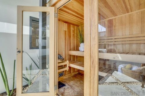 4410 Adair St, San Diego CA  92107-3802 exterior