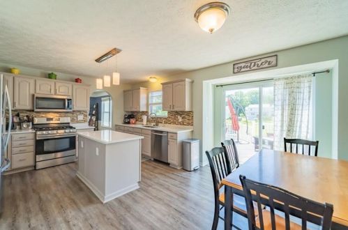 126 Tartan Rd, Gibsonia PA  15044-9416 exterior