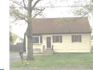 221 Garden Ave, Horsham, PA 19044-2535