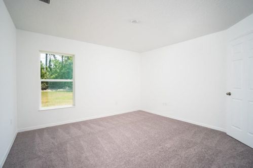 1901 South Buttonwood Dr, Fort Pierce FL 34952-6971 exterior