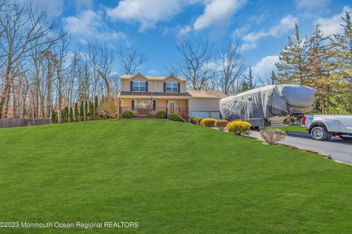 57 Thompson Bridge Rd, Jackson Twp NJ  08527-4623 exterior