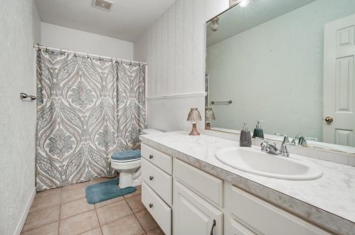 356 County Road 6481, Mont Belvieu TX  77535 exterior