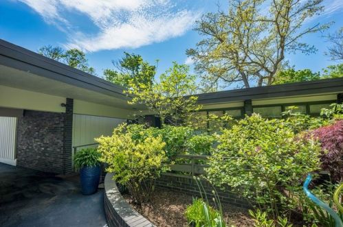 90 Woodland Rd, Pittsburgh, PA 15232-2814