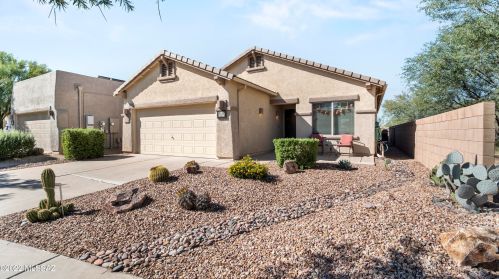 5908 Starling Dr, Tucson, AZ 85747-8968
