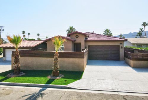 52040 Avenida Velasco, La Quinta CA  92253-3080 exterior