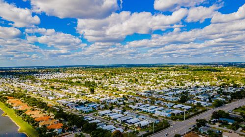 4104 Sandpine Cir, Boynton Beach FL  33436-2660 exterior