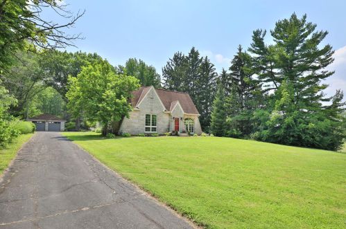 1145 Bucyrus Rd, Sugar Grove Lake, OH 44833-1517
