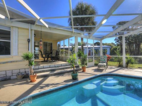 207 Cobia Ct, Sebastian FL  32976-2558 exterior