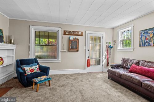 37 Hillcrest Ave, Camden NJ  08108-1318 exterior